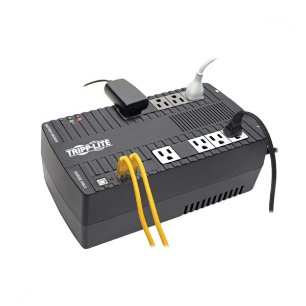 No Break Tripp Lite AVR650UM Serie AVR Interactivo Ultracompacto, 325W, 650VA, con Puerto USB y Alarma Silenciada, Entrada 83-147V, Salida 115-120V